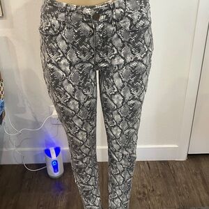 Seven7 Black and White Patterned Pants